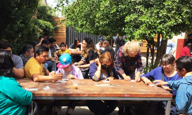 Entretenido Bingo Familiar en el Colegio