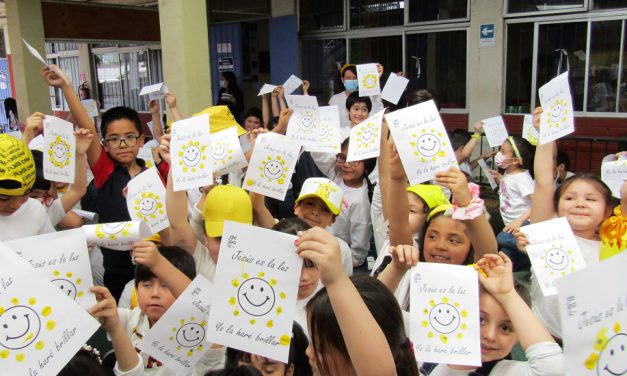 «Festiluz» iluminó corazones de los más pequeños