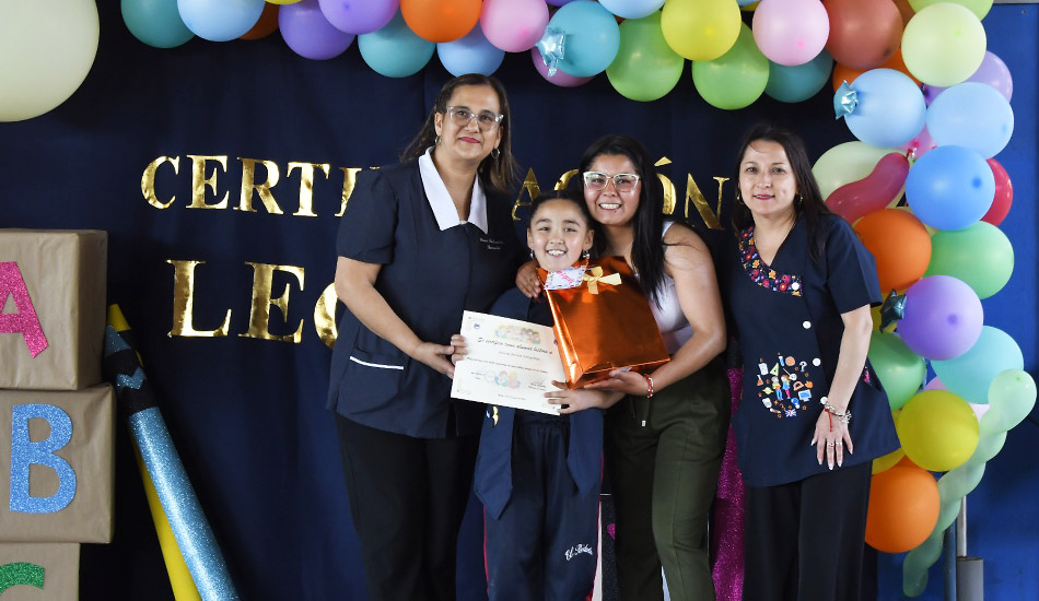 Alumnos celebran su Certificación Lectora