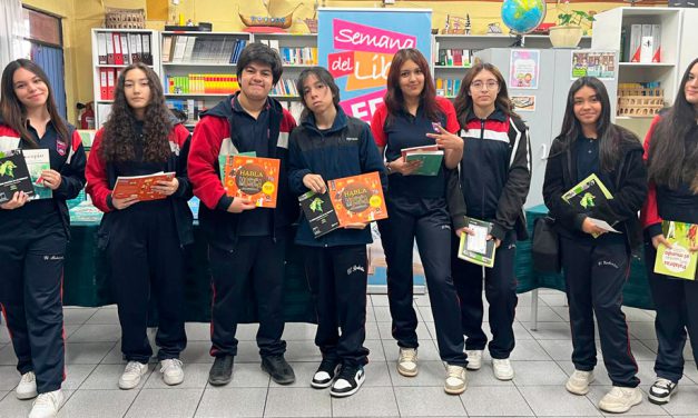 Biblioteca premia a alumnos en Día del Libro