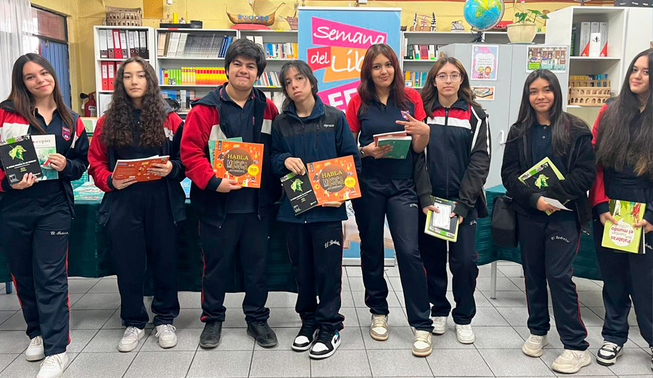 Biblioteca premia a alumnos en Día del Libro