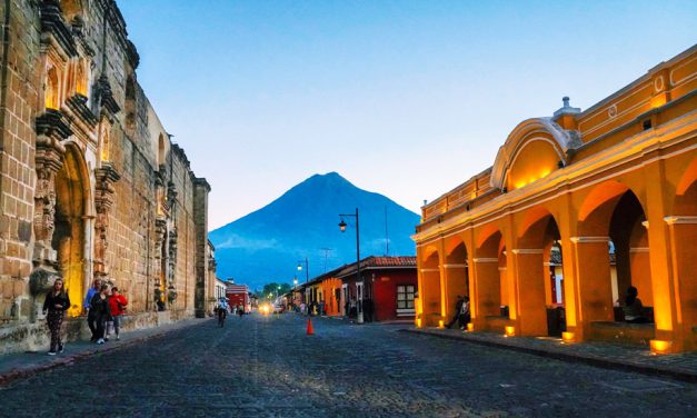 Antigua, Guatemala: Tour en 360°