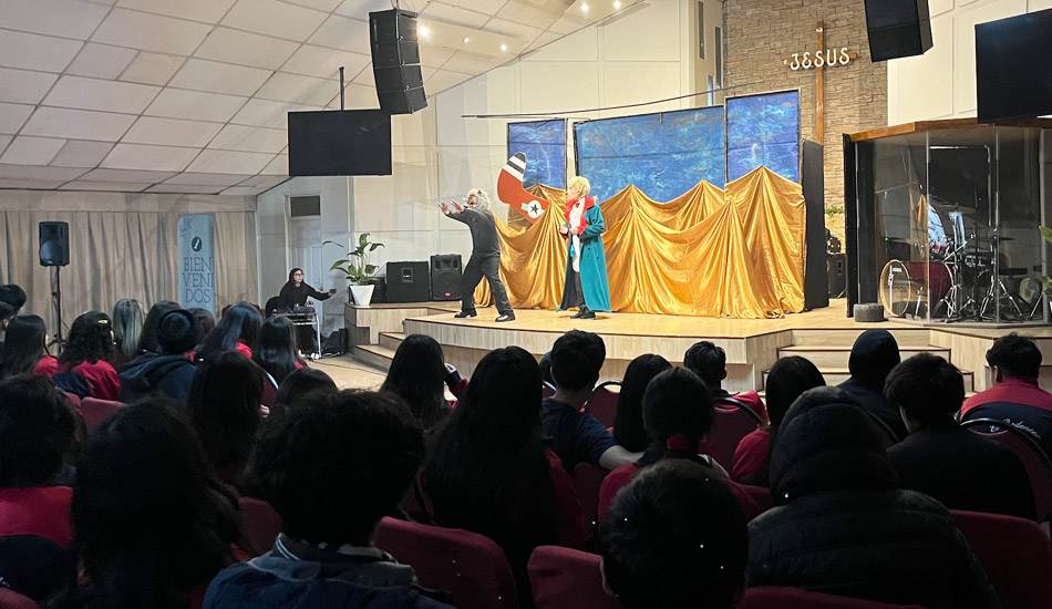 Educación Media disfrutó de Presentaciones Teatrales